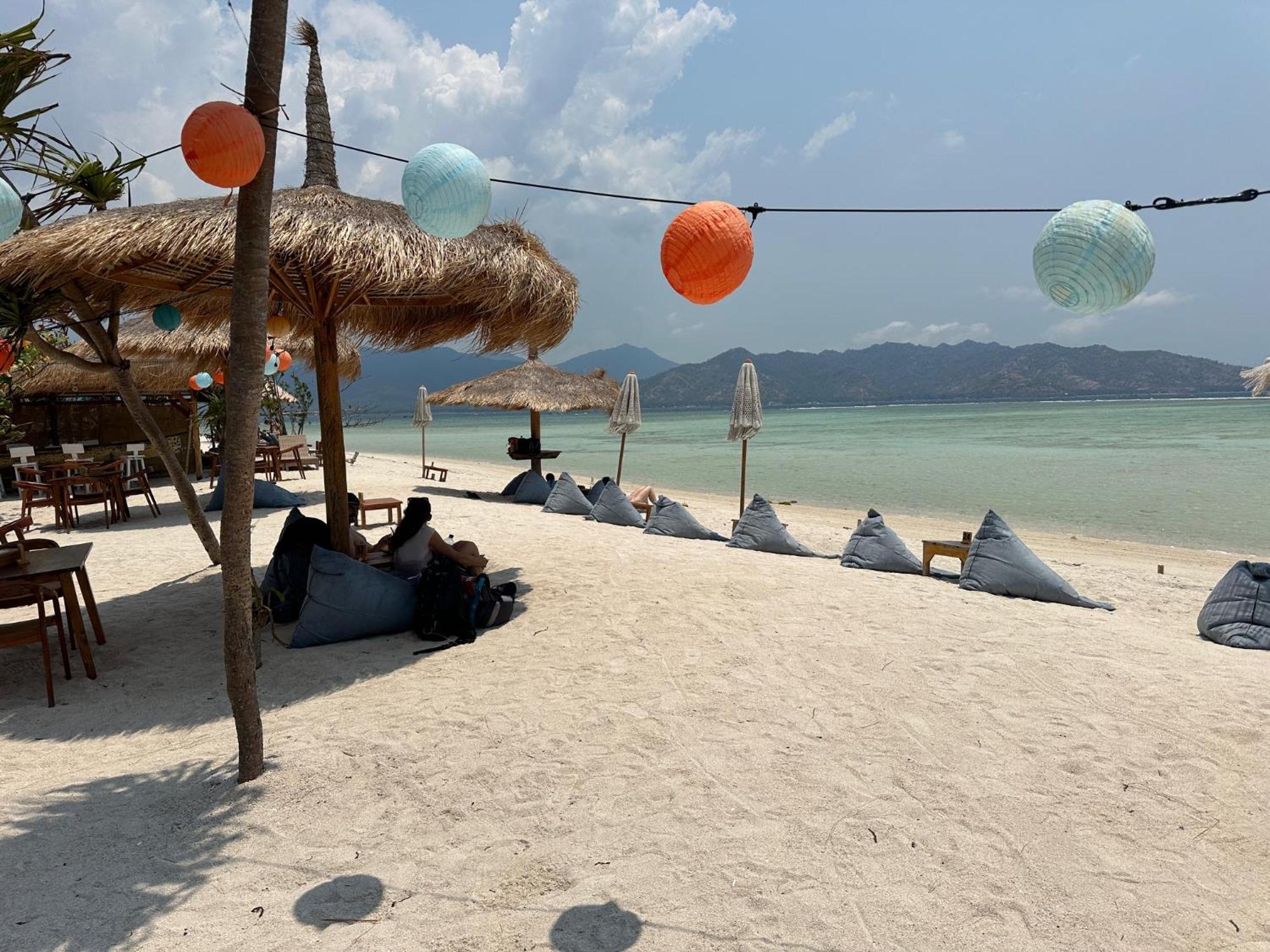 Senang Villa Gili Air Exterior photo