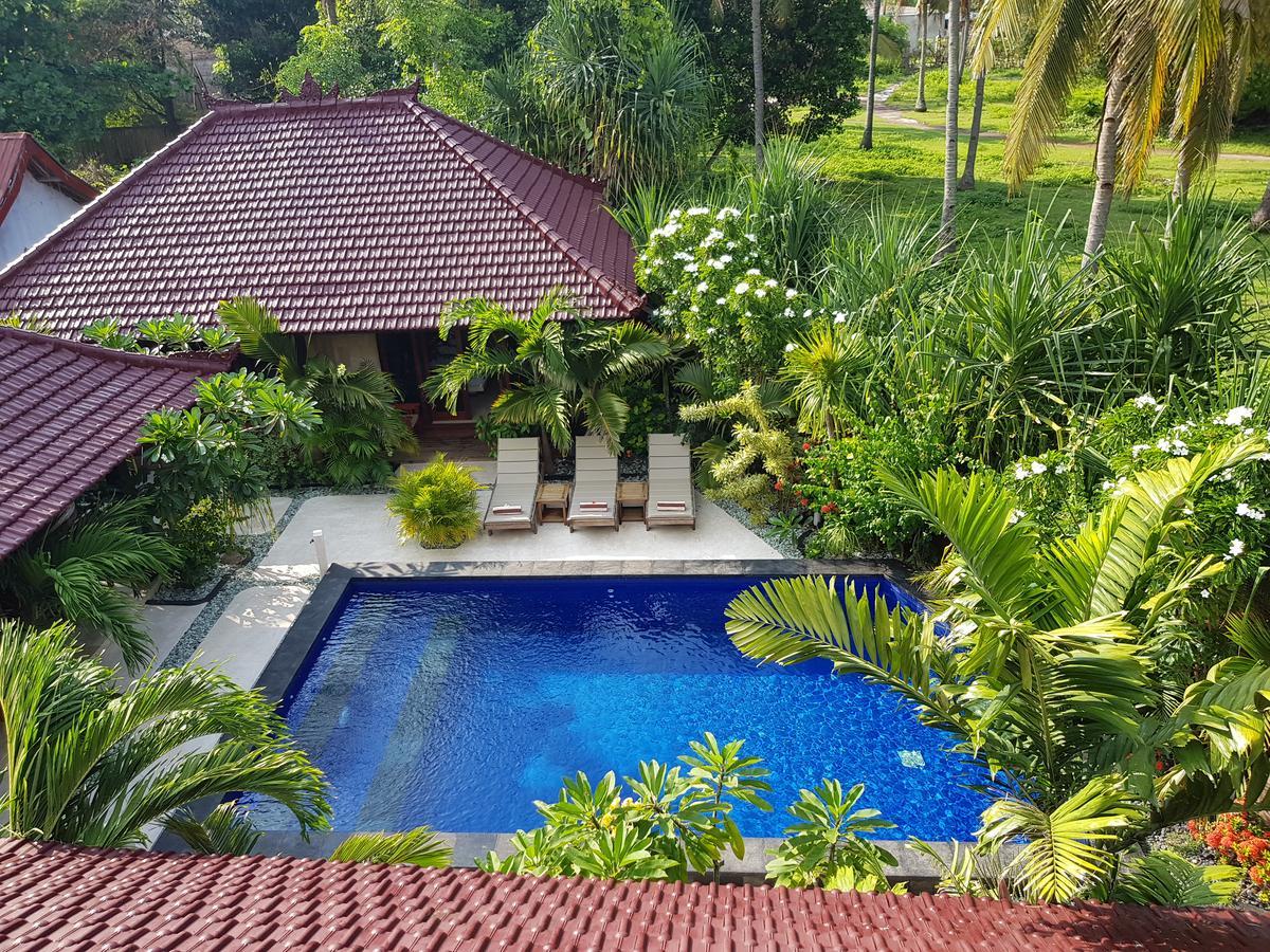 Senang Villa Gili Air Exterior photo